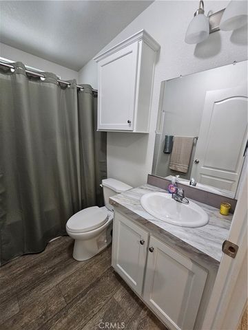 999 S Santa Fe Avenue 66, San Jacinto, CA 92583