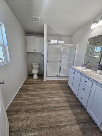 999 S Santa Fe Avenue 66, San Jacinto, CA 92583