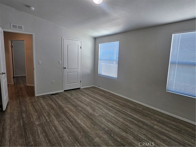 999 S Santa Fe Avenue 66, San Jacinto, CA 92583