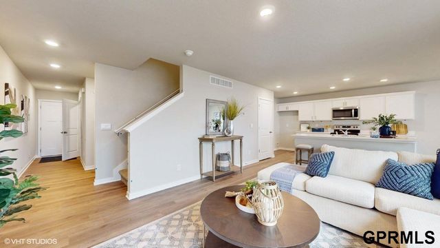 13709 Vane Street, Omaha, NE 68142