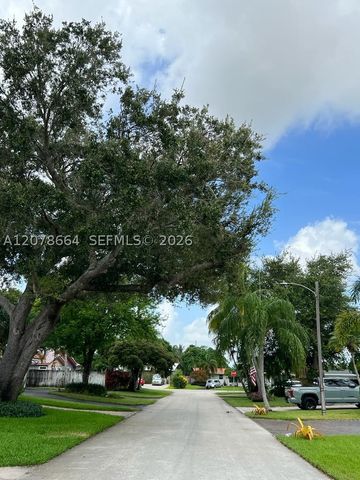 1931 NE 55th Ct, Fort Lauderdale, FL 33308