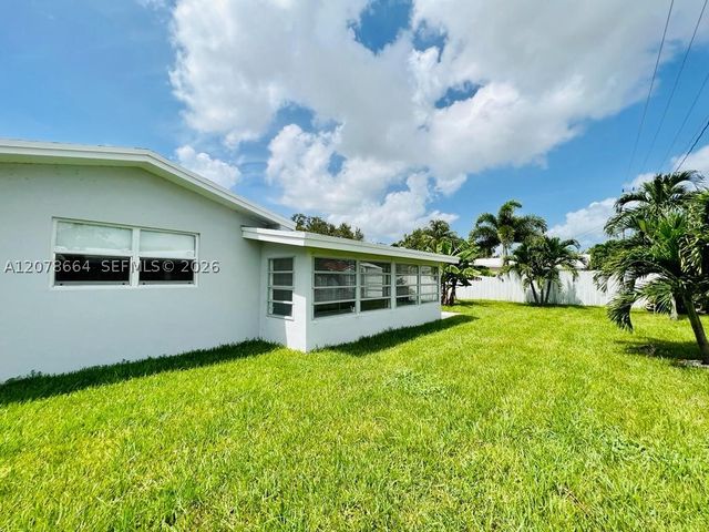 1931 NE 55th Ct, Fort Lauderdale, FL 33308