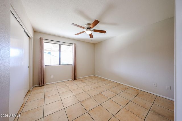 8517 W COLLEGE Drive, Phoenix, AZ 85037