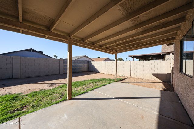 8517 W COLLEGE Drive, Phoenix, AZ 85037