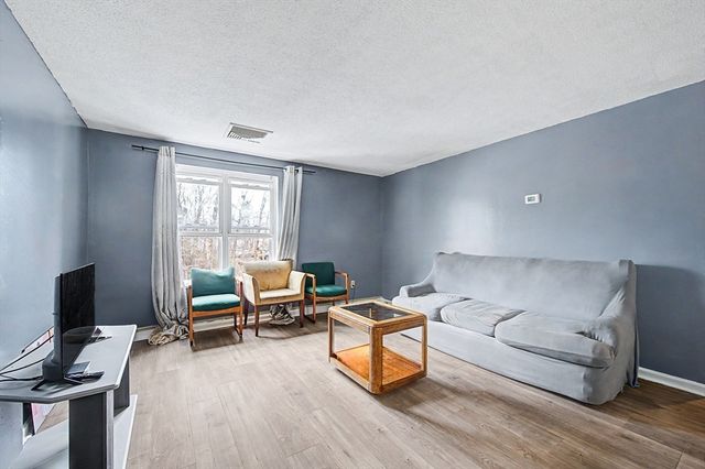 35 Longworth Avenue 12, Brockton, MA 02301