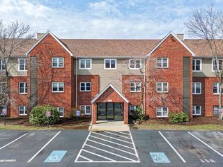 35 Longworth Avenue 12, Brockton, MA 02301