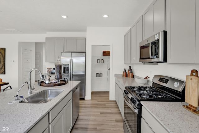 8771 Alexander Rdg Drive, Mccordsville, IN 46055