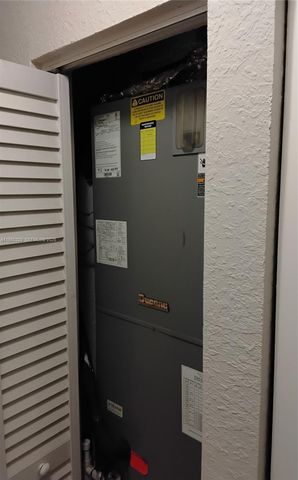 525 NW 15th Ter, Fort Lauderdale, FL 33311