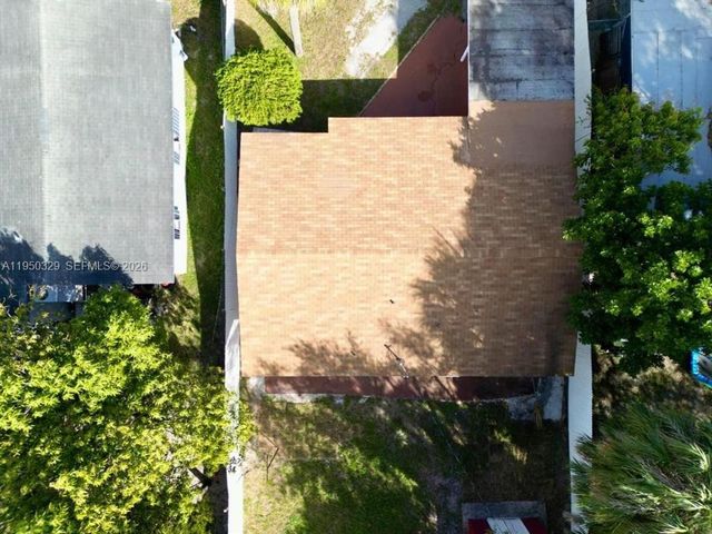 525 NW 15th Ter, Fort Lauderdale, FL 33311