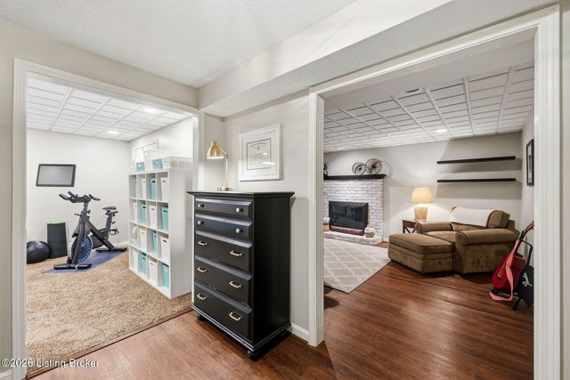 11708 Saratoga Woods Ct, Louisville, KY 40299