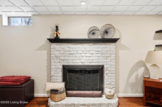 11708 Saratoga Woods Ct, Louisville, KY 40299