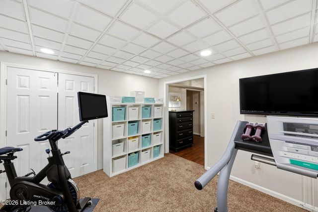 11708 Saratoga Woods Ct, Louisville, KY 40299