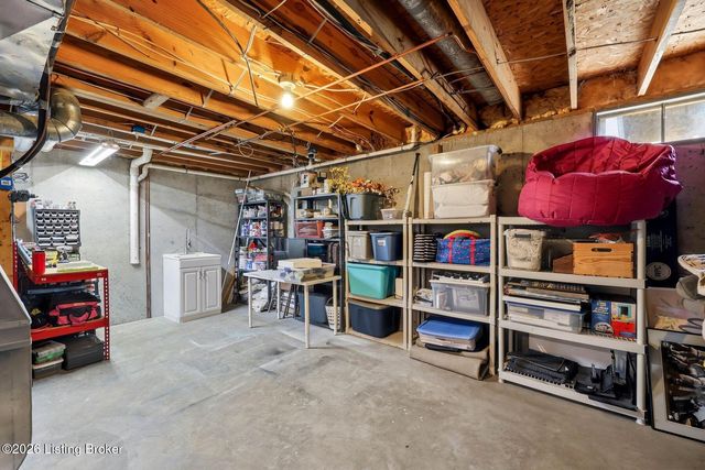 11708 Saratoga Woods Ct, Louisville, KY 40299