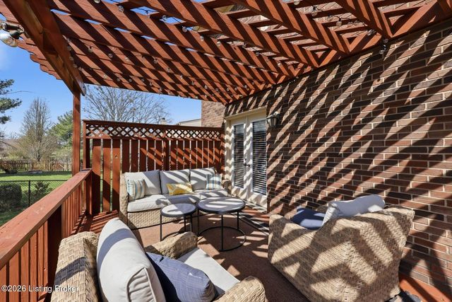 11708 Saratoga Woods Ct, Louisville, KY 40299