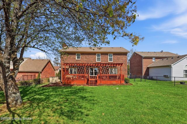 11708 Saratoga Woods Ct, Louisville, KY 40299