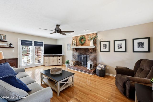 11708 Saratoga Woods Ct, Louisville, KY 40299