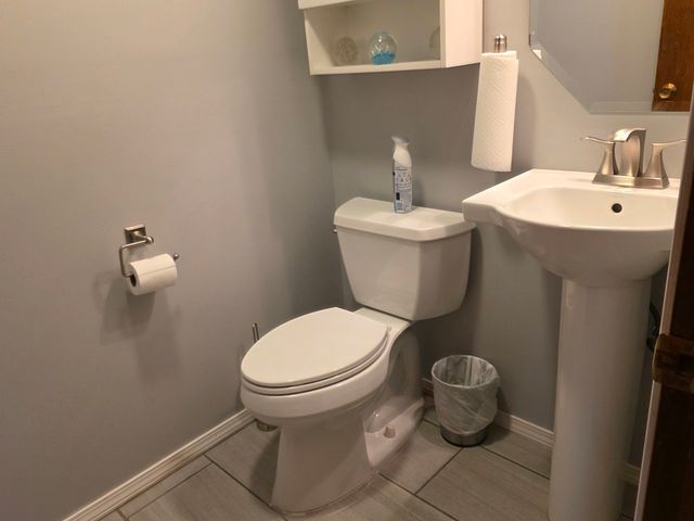 807 W Manor Court W, Glenwood, IL 60425