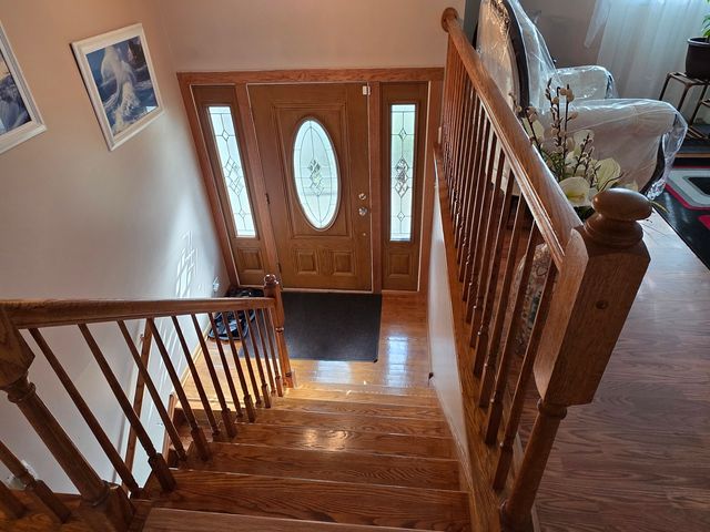 807 W Manor Court W, Glenwood, IL 60425