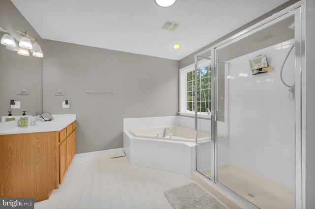 13182 SAPPHIRE RIDGE PL, Bristow, VA 20136