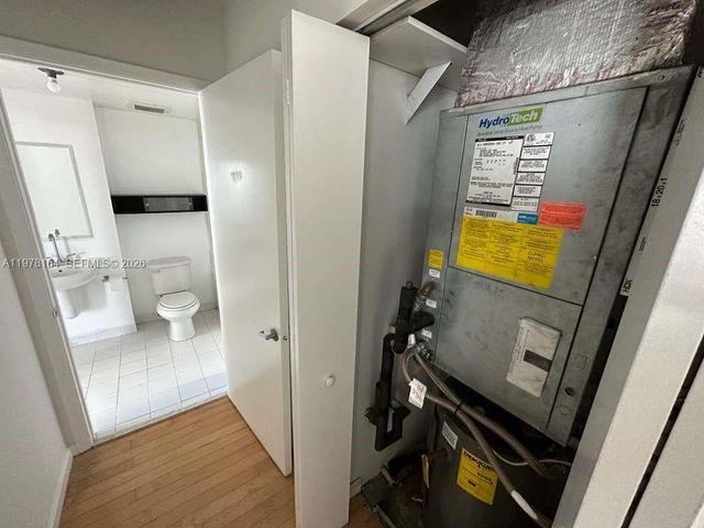 690 SW 1st Ct 1128, Miami, FL 33130