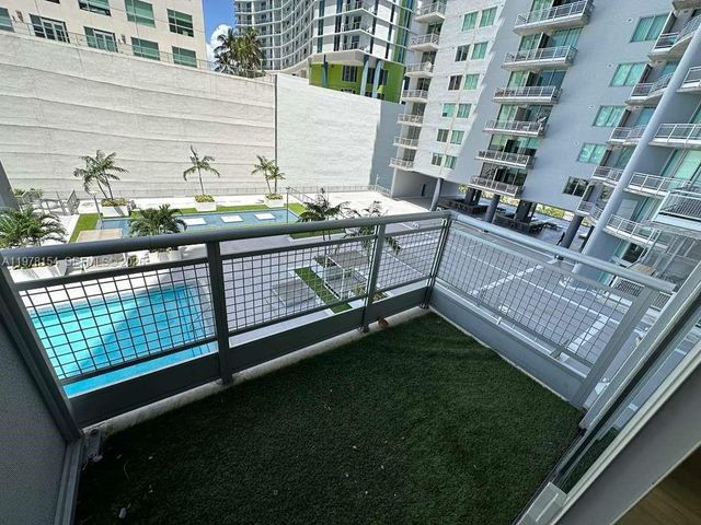 690 SW 1st Ct 1128, Miami, FL 33130