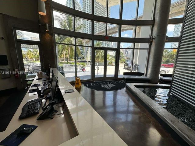 690 SW 1st Ct 1128, Miami, FL 33130