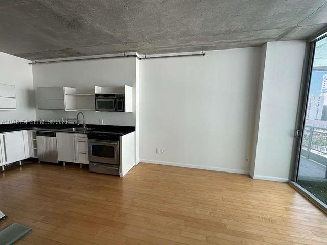 690 SW 1st Ct 1128, Miami, FL 33130