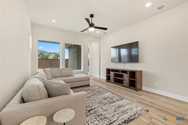 220 Monterey Oak Trail, Georgetown, TX 78628