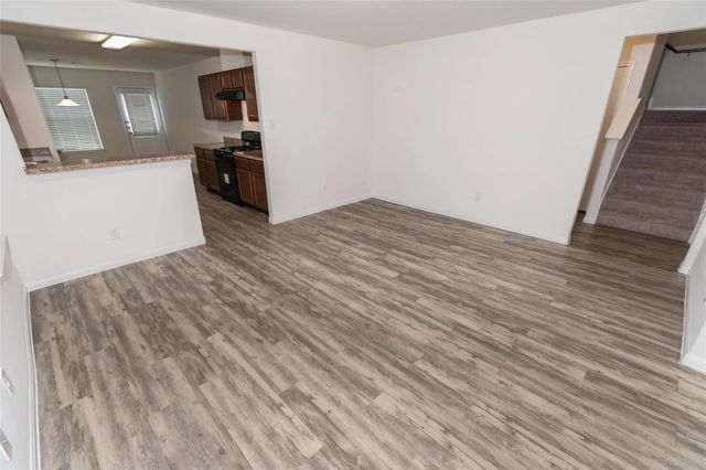 2822 Junction Drive, Houston, TX 77045