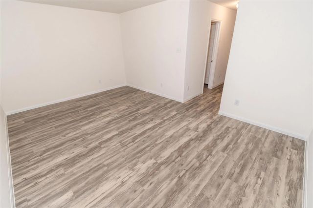 2822 Junction Drive, Houston, TX 77045