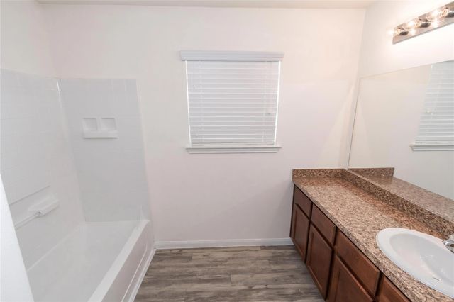 2822 Junction Drive, Houston, TX 77045