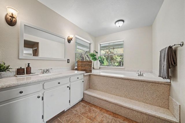 17050 Rams Horn Grade, Volcano, CA 95689