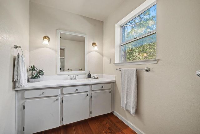 17050 Rams Horn Grade, Volcano, CA 95689