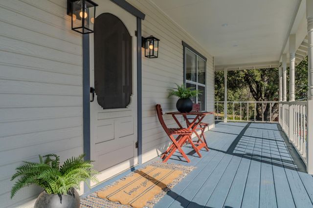 17050 Rams Horn Grade, Volcano, CA 95689