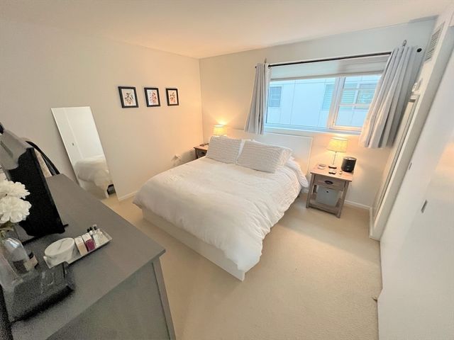 1 Earhart 113, Cambridge, MA 02141