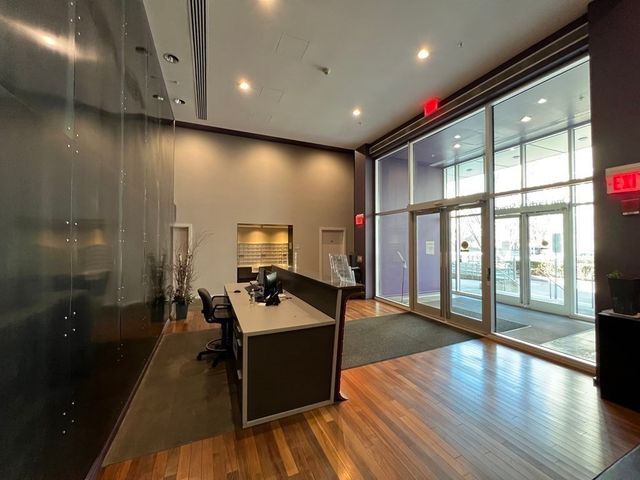 1 Earhart 113, Cambridge, MA 02141