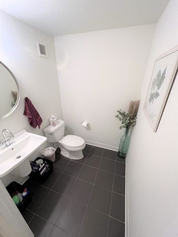 1 Earhart 113, Cambridge, MA 02141