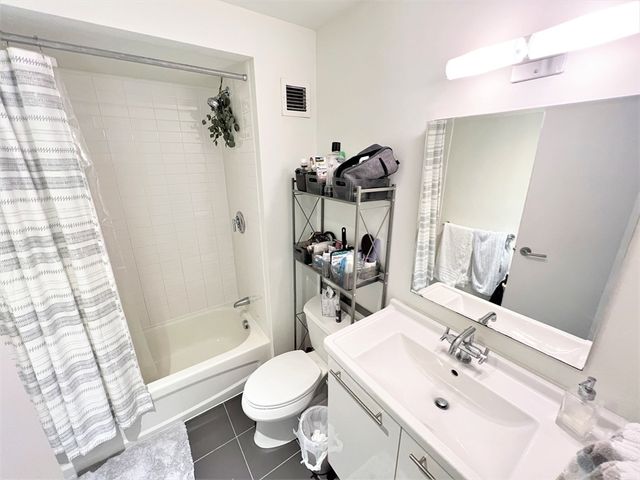 1 Earhart 113, Cambridge, MA 02141