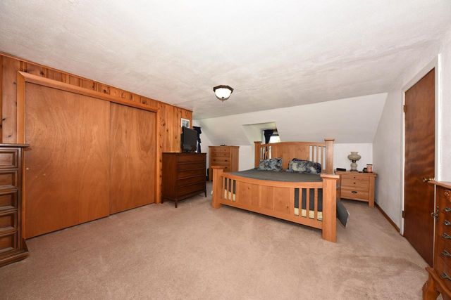 819 S 90th STREET, West Allis, WI 53214