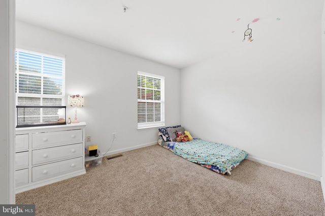 125 HEATHFIELD DR, Frederick, MD 21702