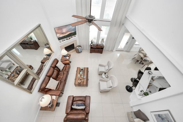 9214 Meadow Branch Court, Houston, TX 77095