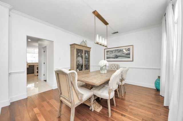 9214 Meadow Branch Court, Houston, TX 77095