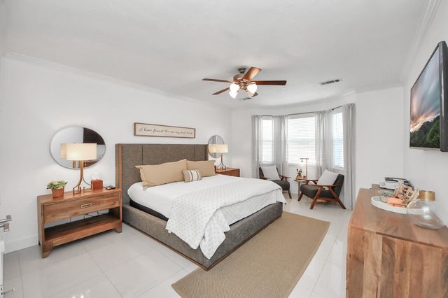 9214 Meadow Branch Court, Houston, TX 77095