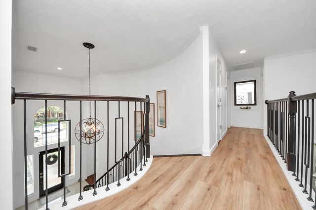 9214 Meadow Branch Court, Houston, TX 77095