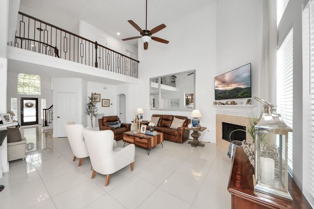 9214 Meadow Branch Court, Houston, TX 77095