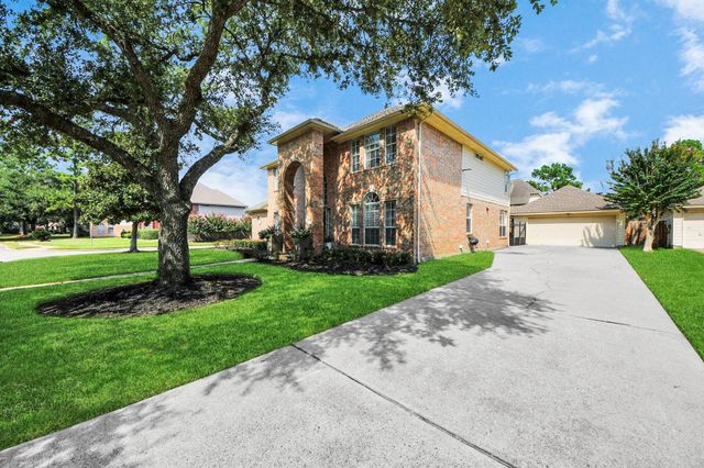 9214 Meadow Branch Court, Houston, TX 77095