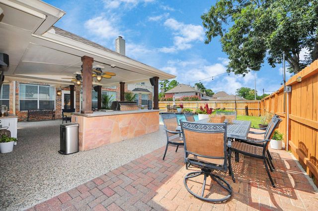 9214 Meadow Branch Court, Houston, TX 77095