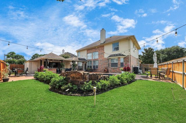 9214 Meadow Branch Court, Houston, TX 77095
