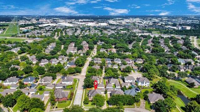 9214 Meadow Branch Court, Houston, TX 77095