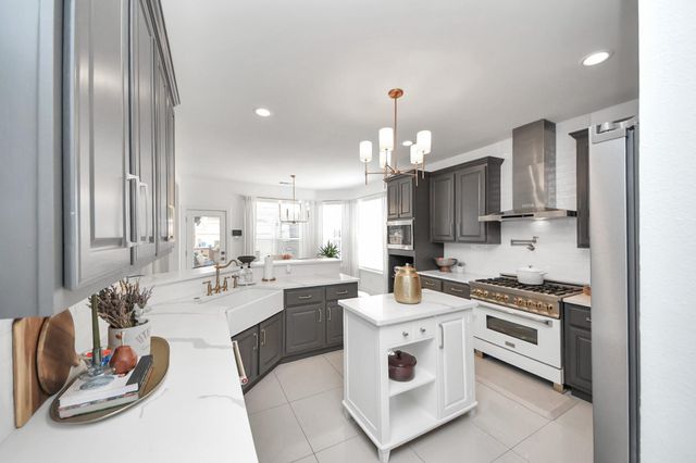 9214 Meadow Branch Court, Houston, TX 77095